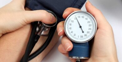 por que la presión arterial se toma en el brazo