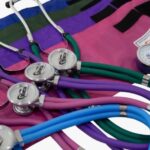 tensiometro y fonendoscopio